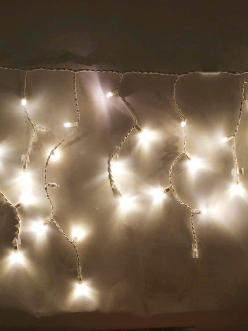 9M 48 Hanging 288 WW LED Icicle Lights, Wire, Warm Light, Clea