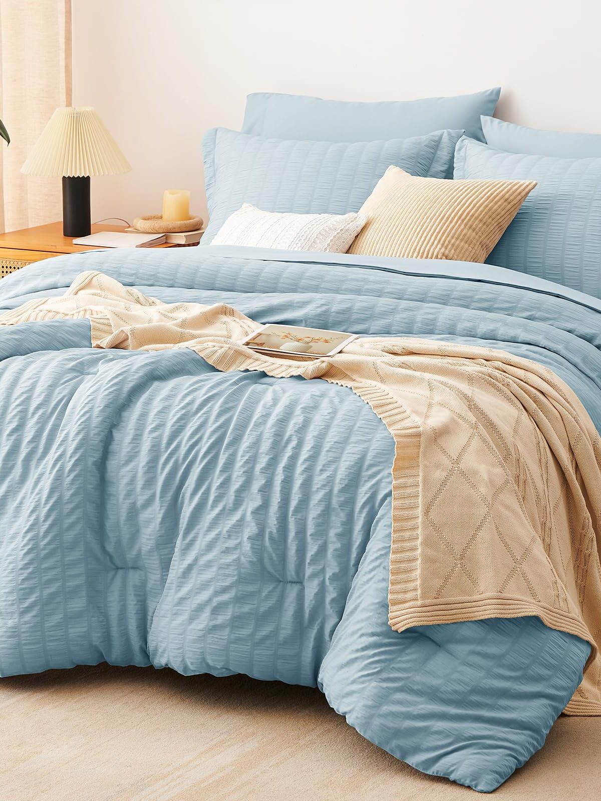 Light Blue 7pc Crinkled King Comforter S