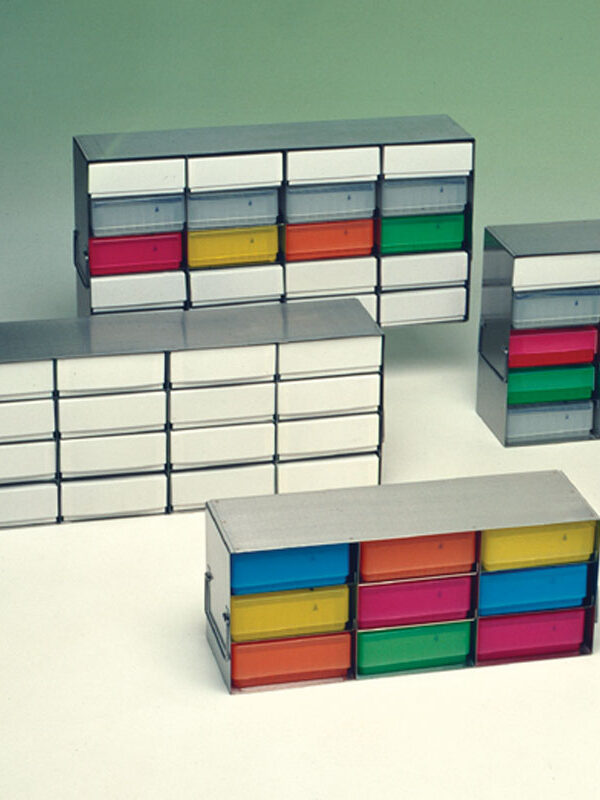 Upright Show Case 2 Shelves- 19X20.7X41" R600A - 95W